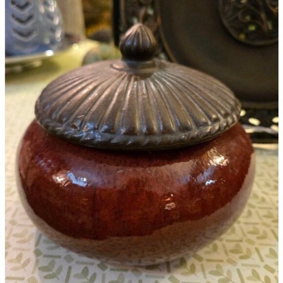 Vintage Fitz and Floyd lidded bowl. - Picture 1 of 2